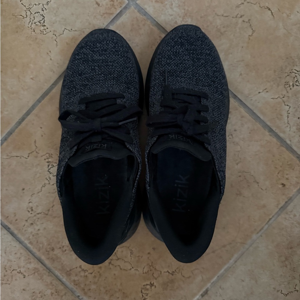 Women’s Black Shoes
